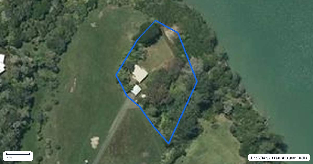 Property context map for 14B Greenslade Road, Raglan