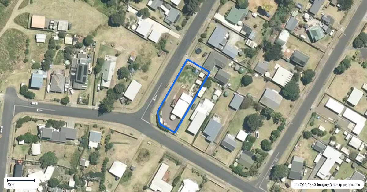 Property context map for 22 Mission Road, Port Waikato