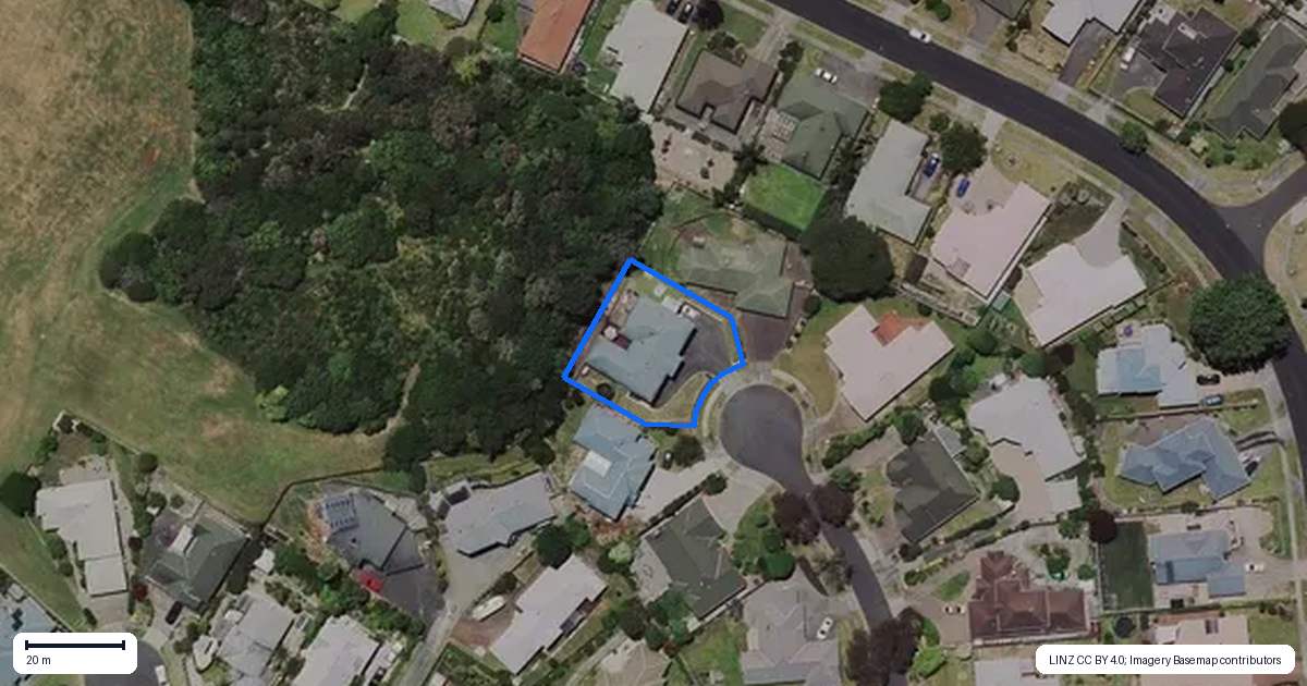Property context map for 11 Guernsey Place, Grandview Heights, Hamilton