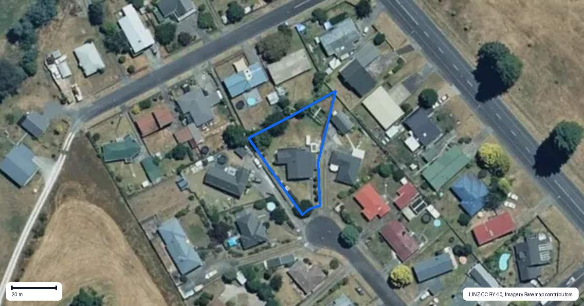 Property context map for 33 Hall Crescent, Taumarunui