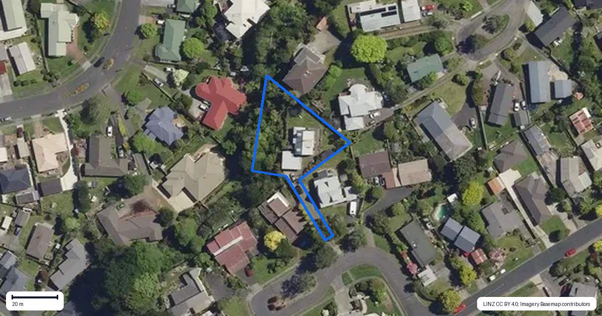 Property context map for 7 Rika Place, Kawaha Point, Rotorua