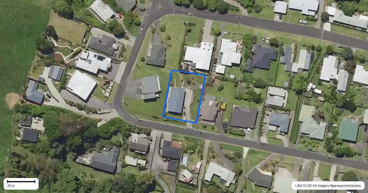 Property context map for 28 Fyfe Road, Waihi Beach