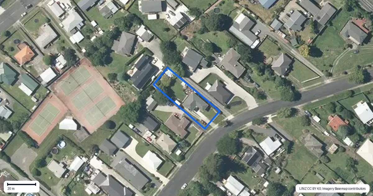 Property context map for 28 Station Street, Tirau
