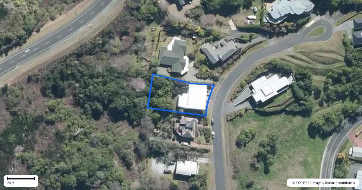 Property context map for 21 Te Urunga Place, Acacia Bay, Taupo
