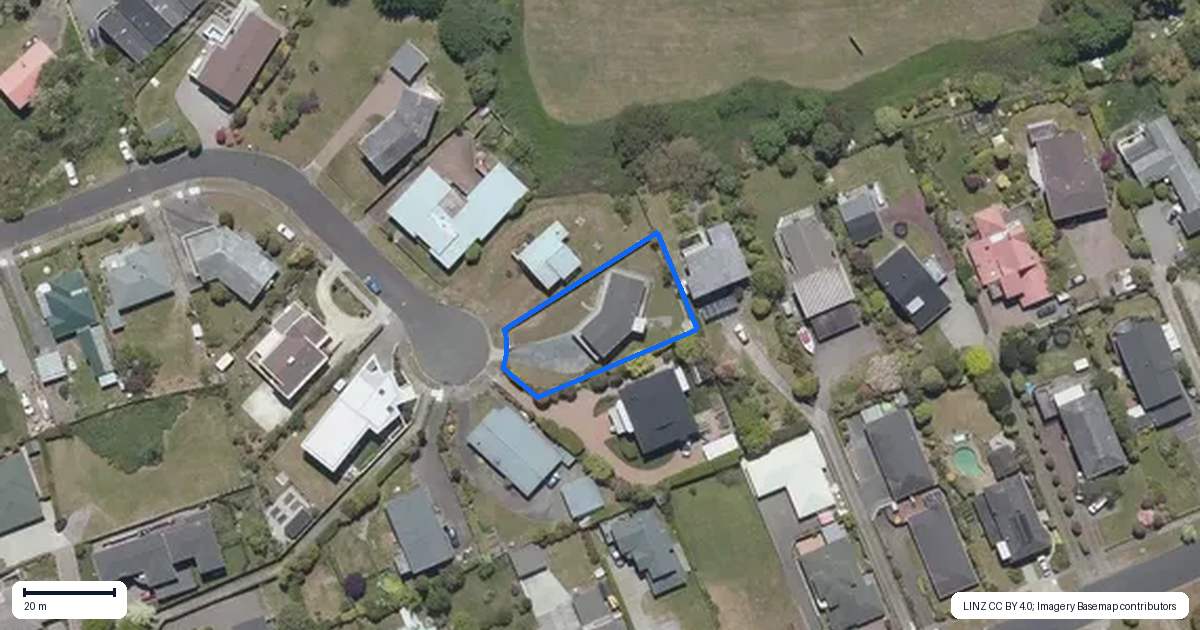 Property context map for 24 Hinerau Grove, Waipahihi, Taupo