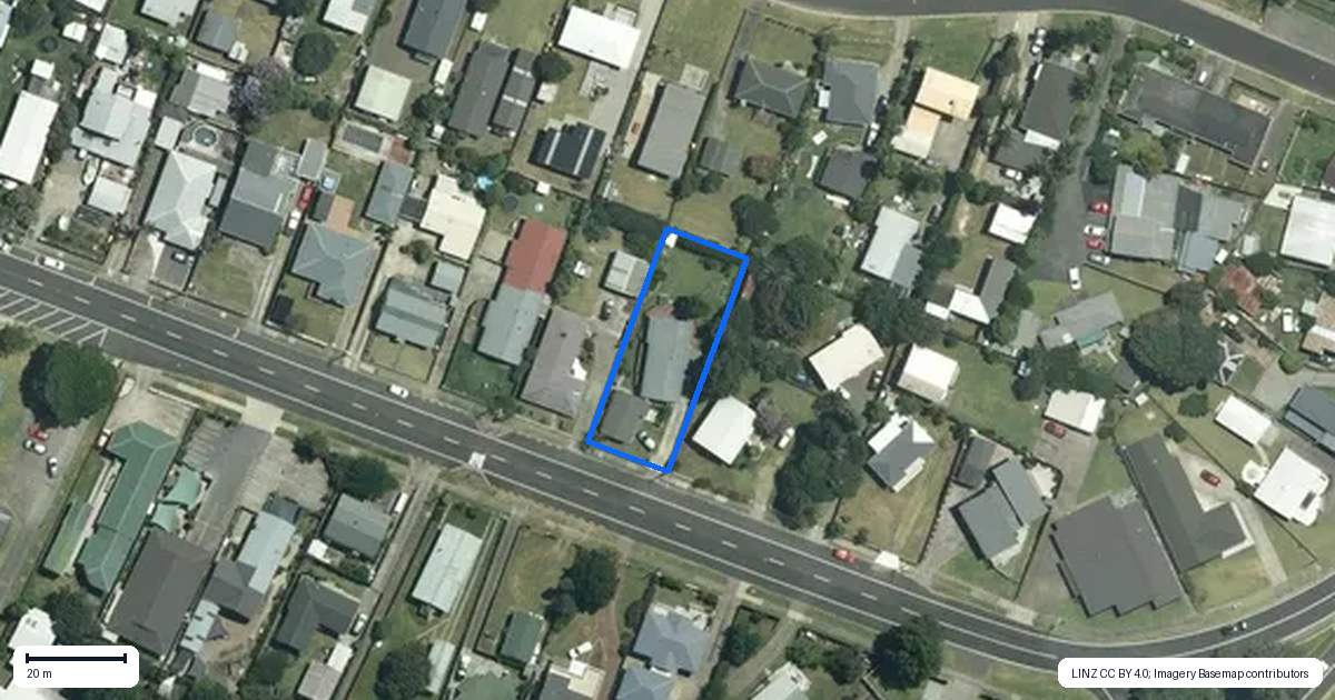 Property context map for 11 South Highway East, Whitianga