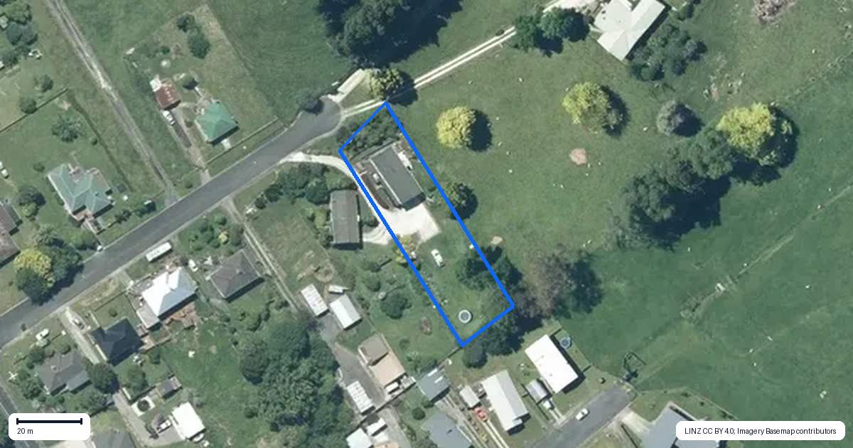 Property context map for 14 Liverpool Street, Te Kuiti