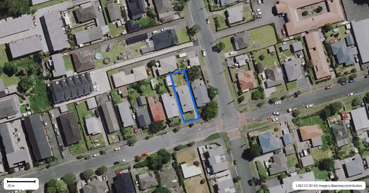 Property context map for 61 Cook Street, Hamilton East, Hamilton