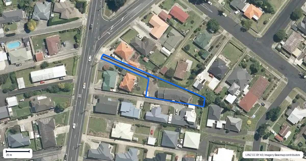 Property context map for 583 Bank Street, Te Awamutu