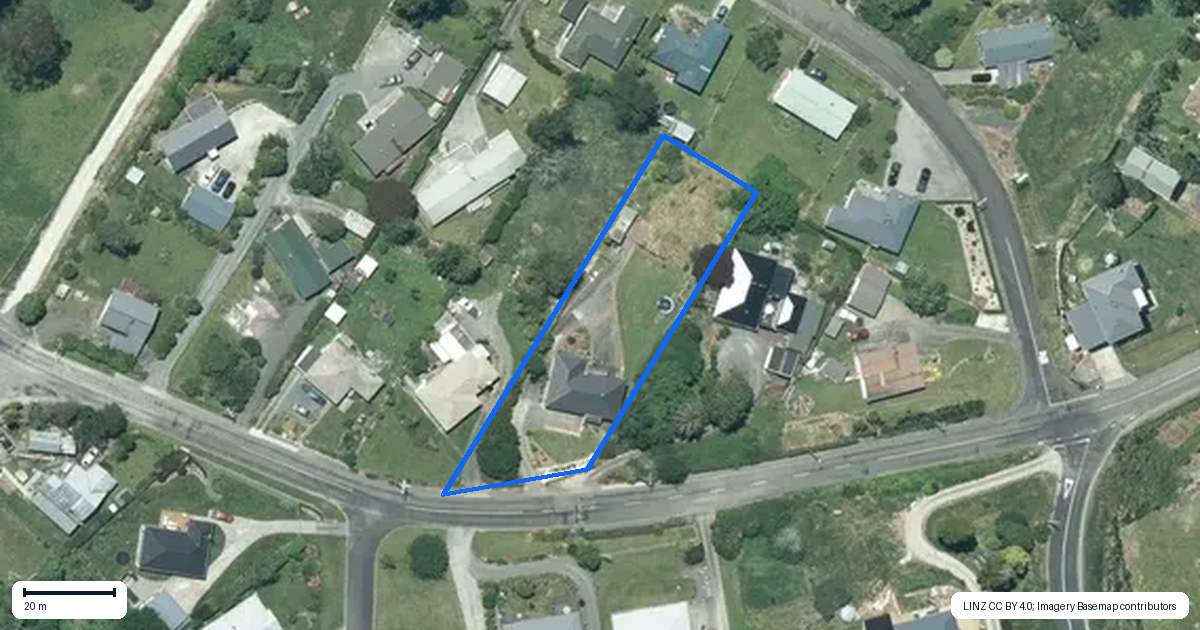 Property context map for 42 Kea Street, Piopio