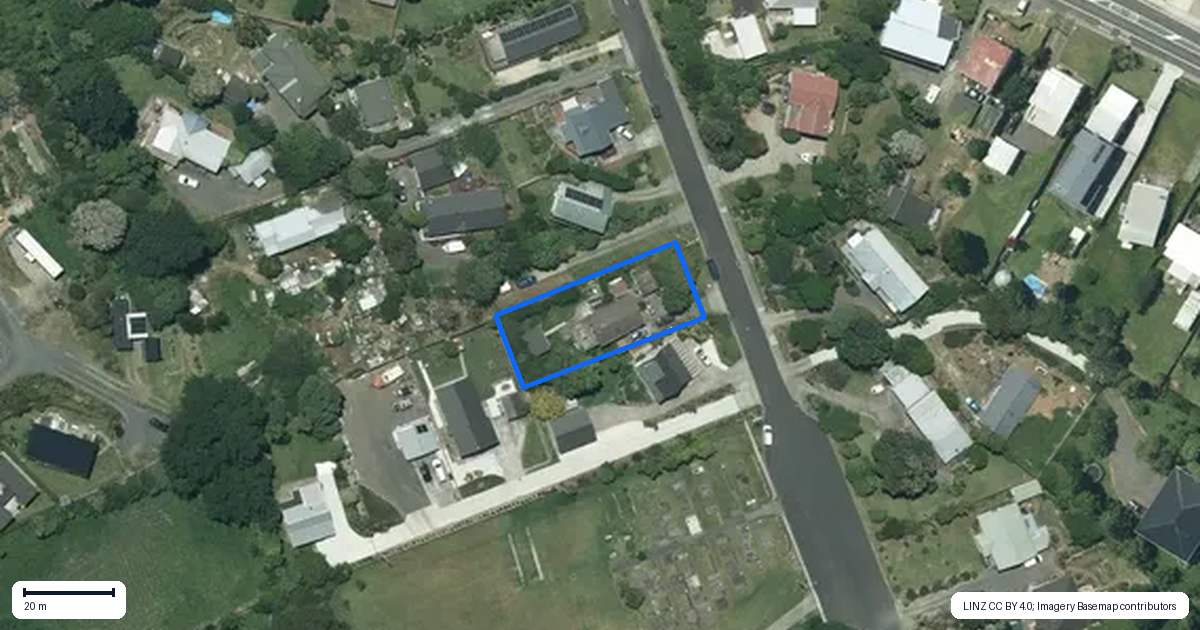 Property context map for 11 East Street, Raglan