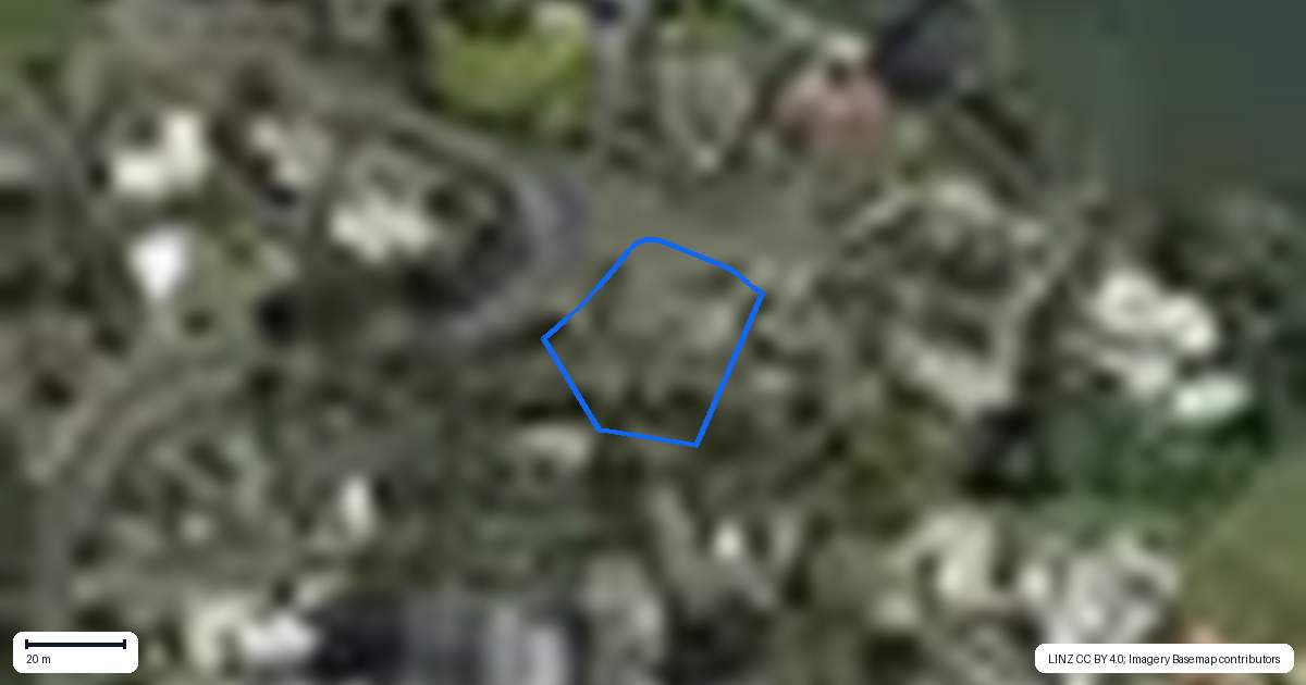 Property context map for 8 Manahi Avenue, Kawaha Point, Rotorua