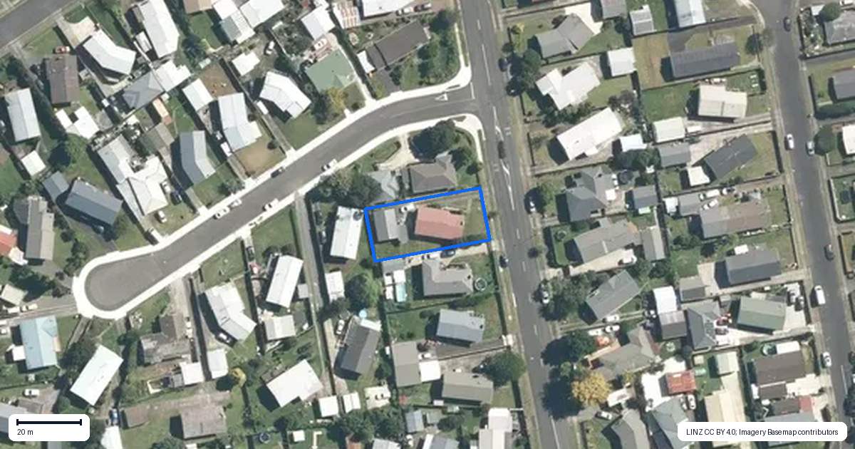 Property context map for 9 Deanwell Avenue, Deanwell, Hamilton