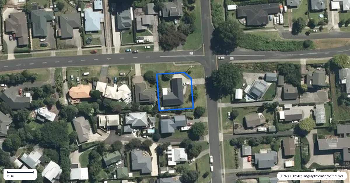 Property context map for 12 Hall Street, Cambridge