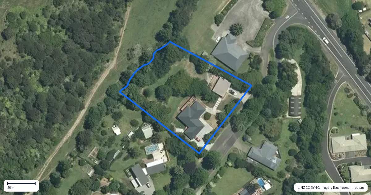 Property context map for 8 Herbert Drive, Whangamata