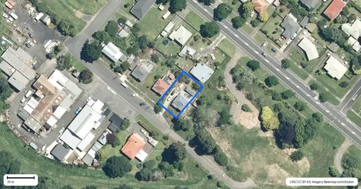 Property context map for 24 Fraser Street, Paeroa