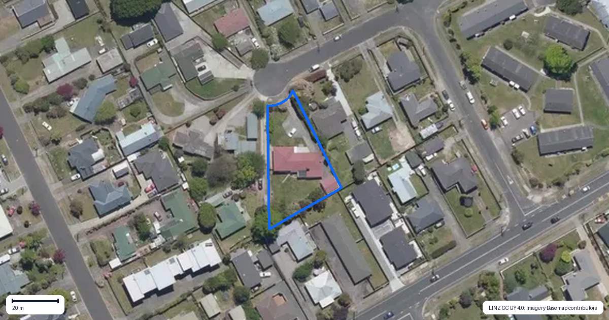 Property context map for 4 Konini Street, Taupo