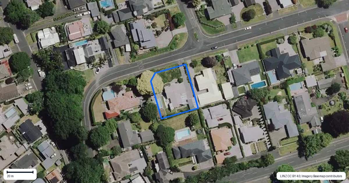 Property context map for 10 Woodstock Road, Fairfield, Hamilton