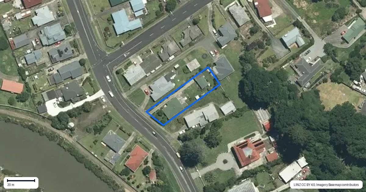 Property context map for 206 Parawai Road, Thames
