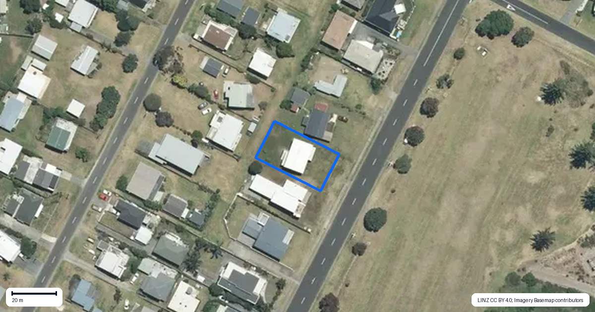 Property context map for 225 Rangi Avenue, Whangamata