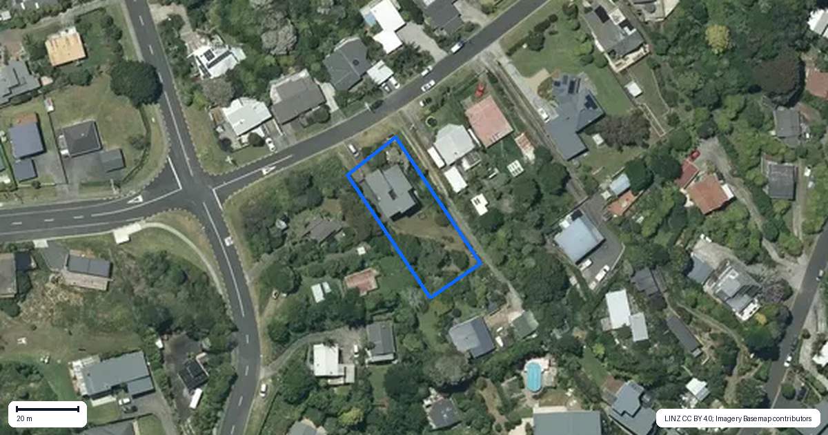 Property context map for 1 Bay View Road, Raglan