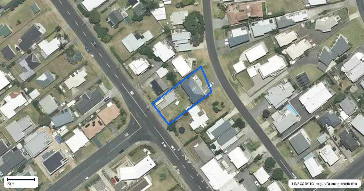 Property context map for 320 Ocean Road, Whangamata