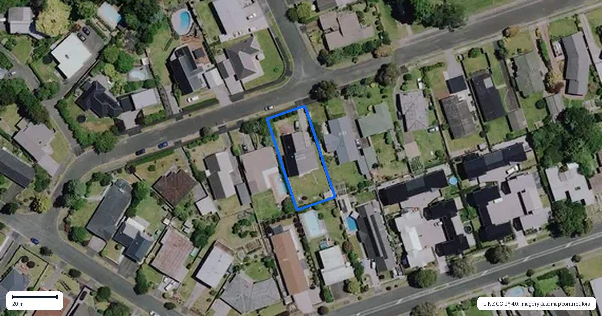 Property context map for 10 Clements Crescent, Queenwood, Hamilton