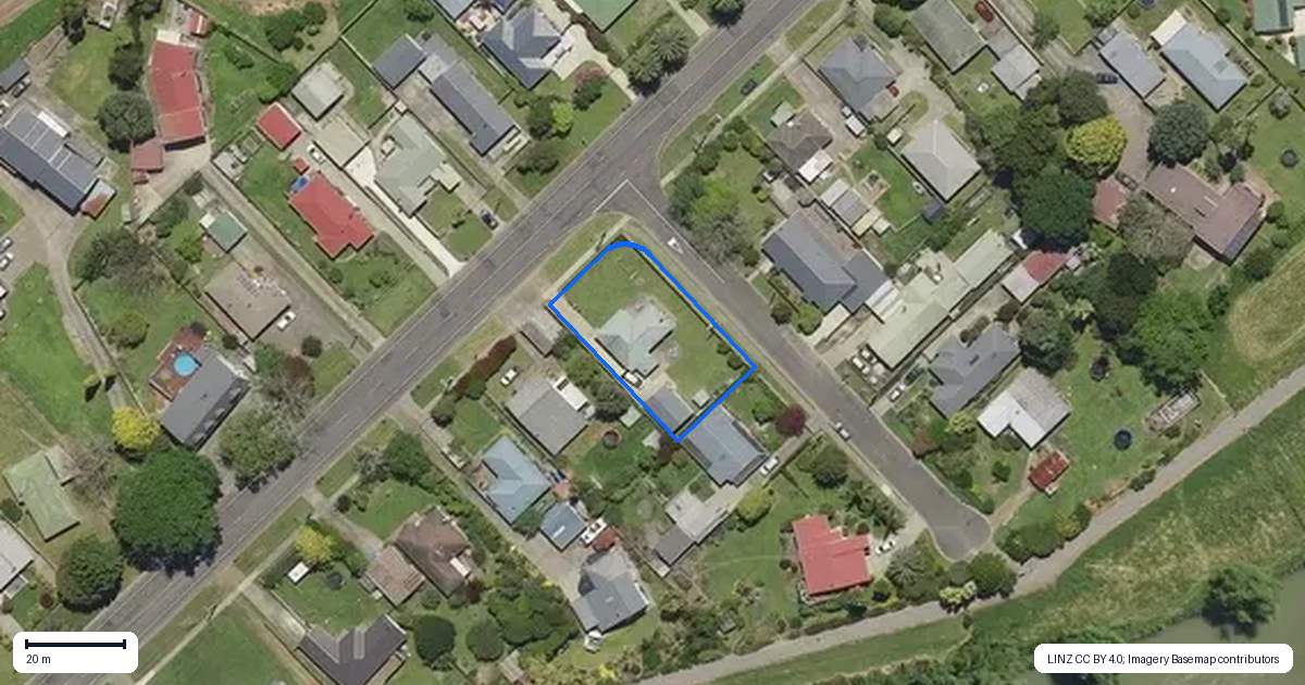 Property context map for 121 College Road, Edgecumbe