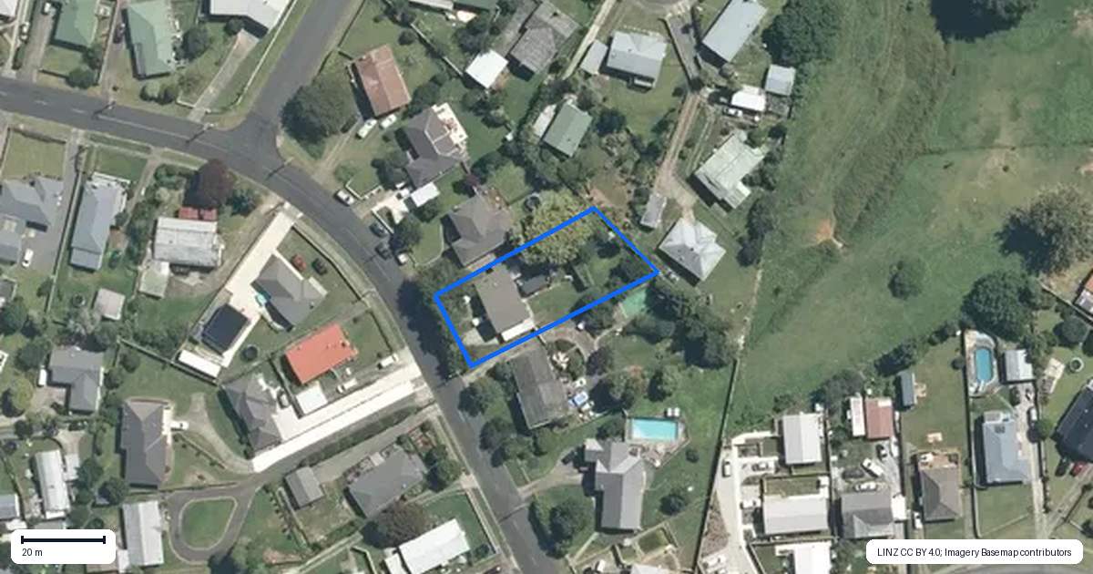 Property context map for 94 St Marys Avenue, Te Awamutu
