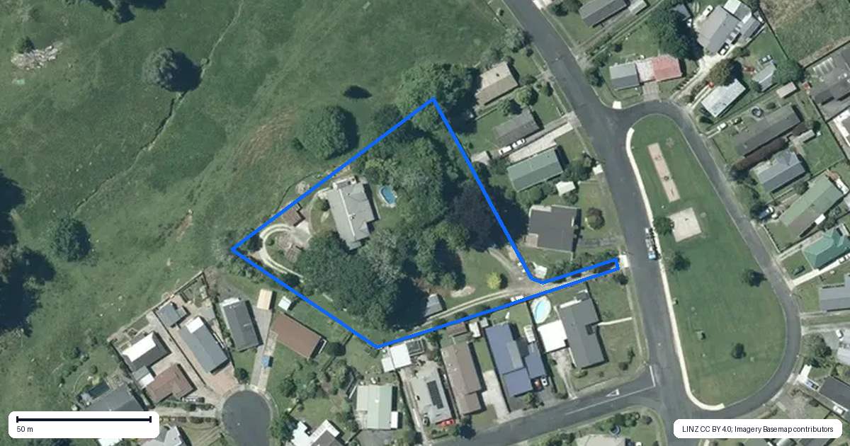 Property context map for 36 Eketone Street, Te Kuiti
