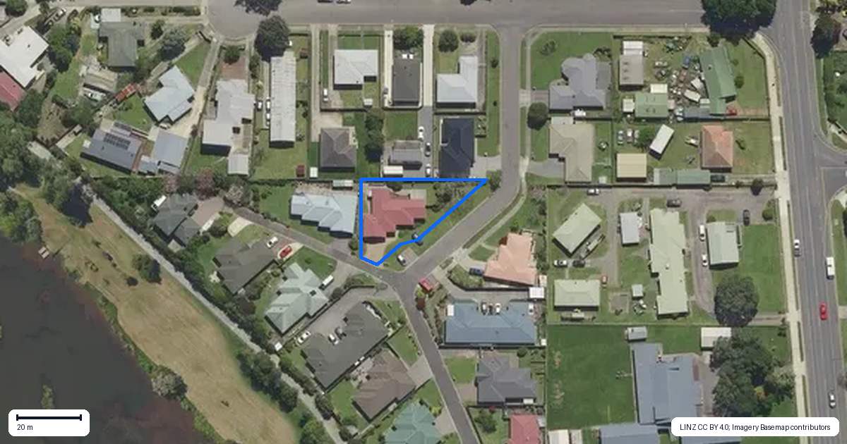 Property context map for 16 Walnut Grove, Whakatane