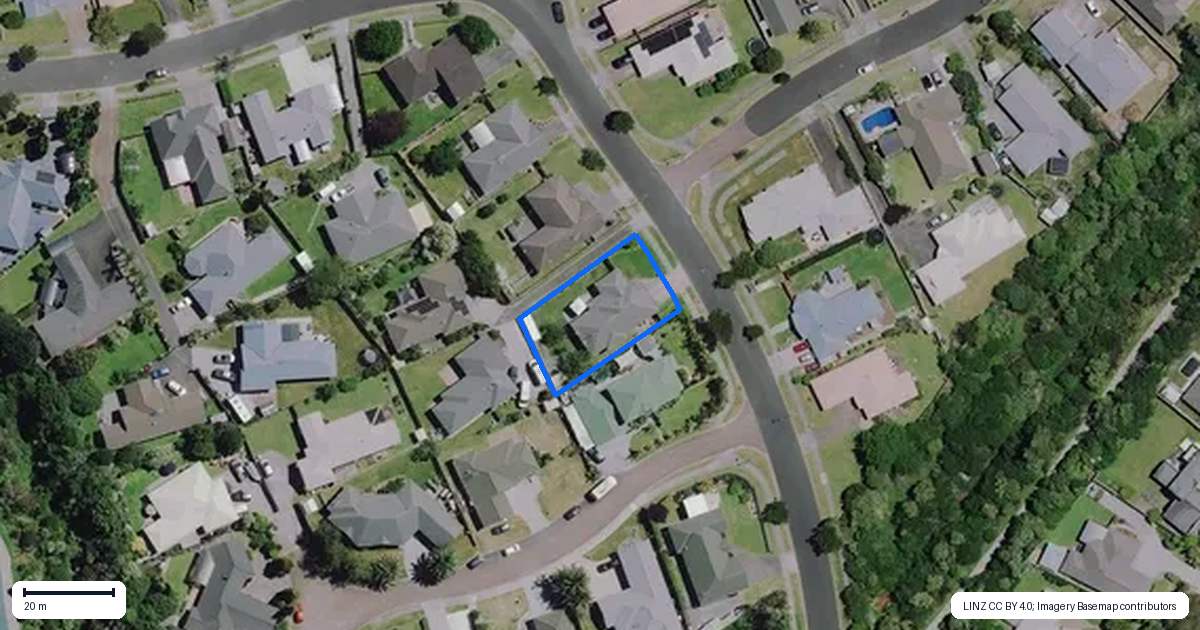 Property context map for 33 Tuirangi Street, Flagstaff, Hamilton