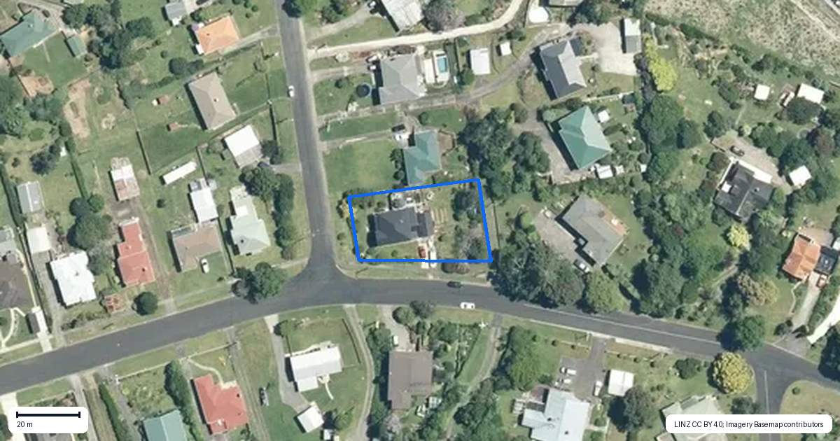 Property context map for 16 Hill Street, Paeroa