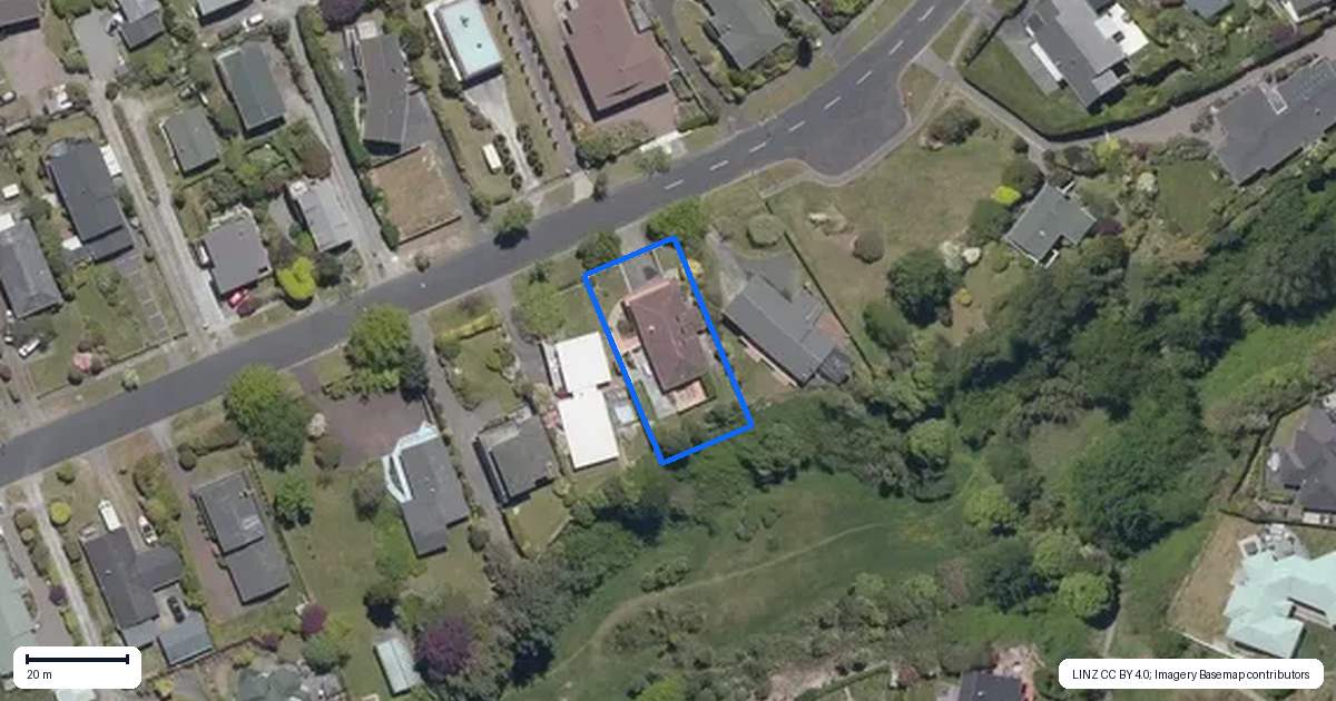 Property context map for 45 Harvey Street, Waipahihi, Taupo