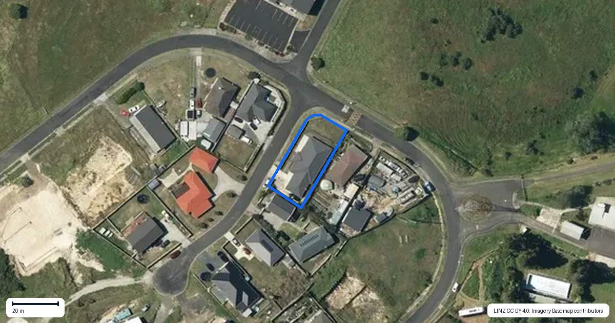 Property context map for 11 Naho Place, Meremere, Mercer