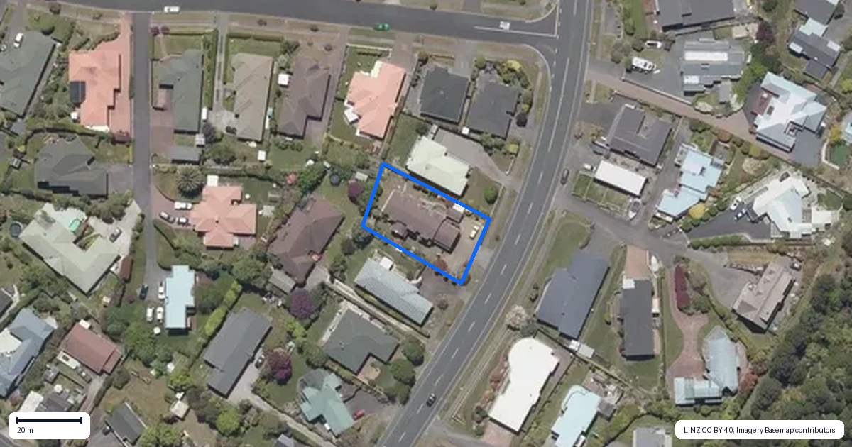 Property context map for 46 Arrowsmith Avenue, Waipahihi, Taupo
