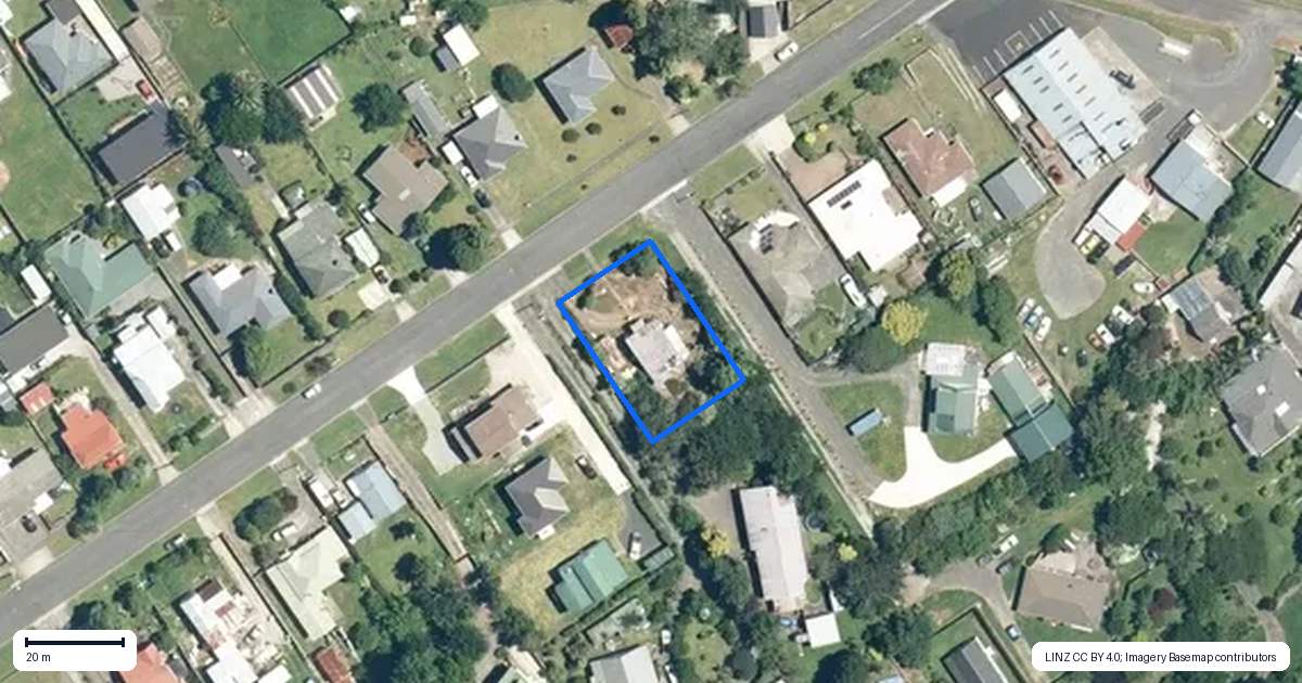 Property context map for 42 Adams Street, Waihi