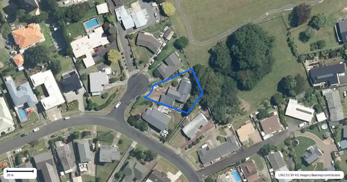 Property context map for 20 Bowden Place, Te Awamutu