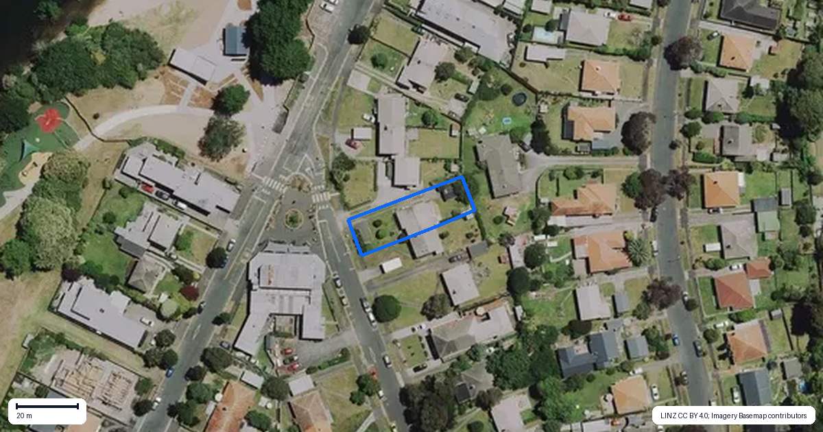 Property context map for 2 Plunket Terrace, Hamilton East, Hamilton