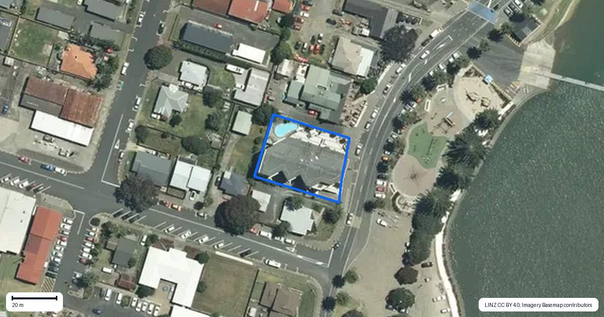 Property context map for 1B/8 The Esplanade, Whitianga