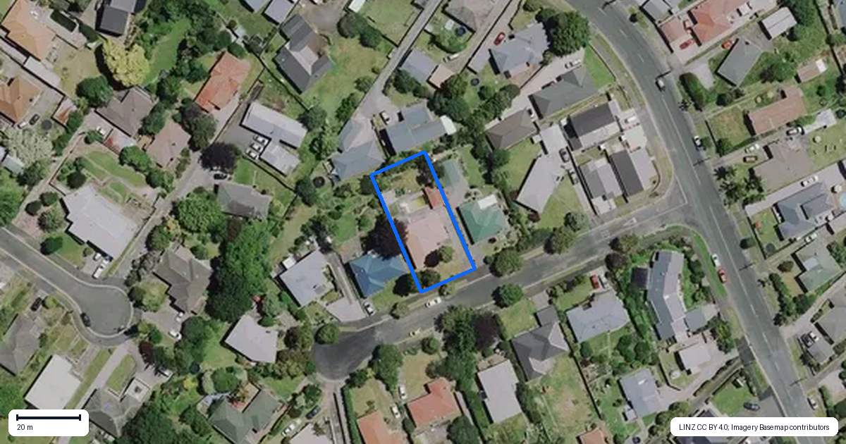 Property context map for 8 Clark Place, Hillcrest, Hamilton