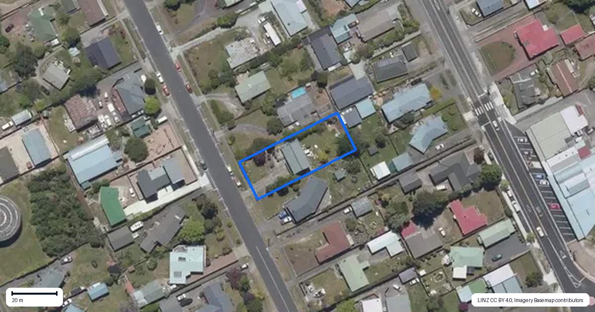 Property context map for 64 Hinemoa Avenue, Taupo