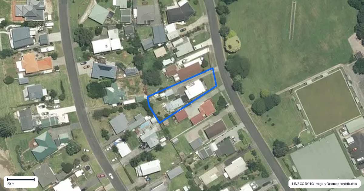 Property context map for 33 West Crescent, Te Puru, Thames