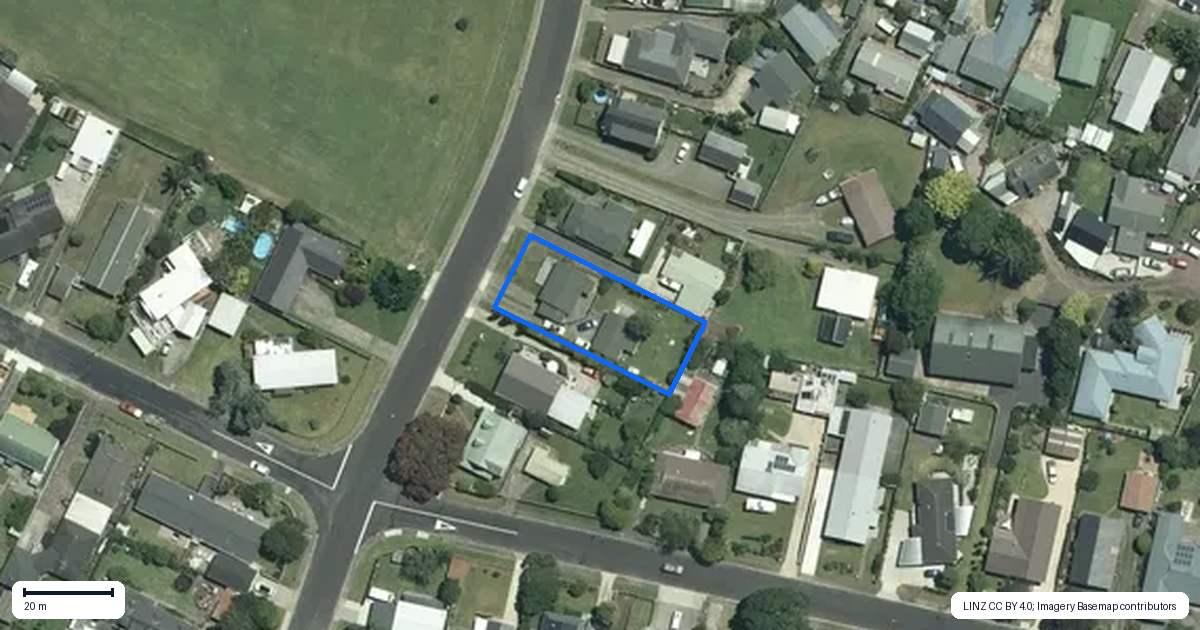 Property context map for 35 Arthur Street, Whitianga