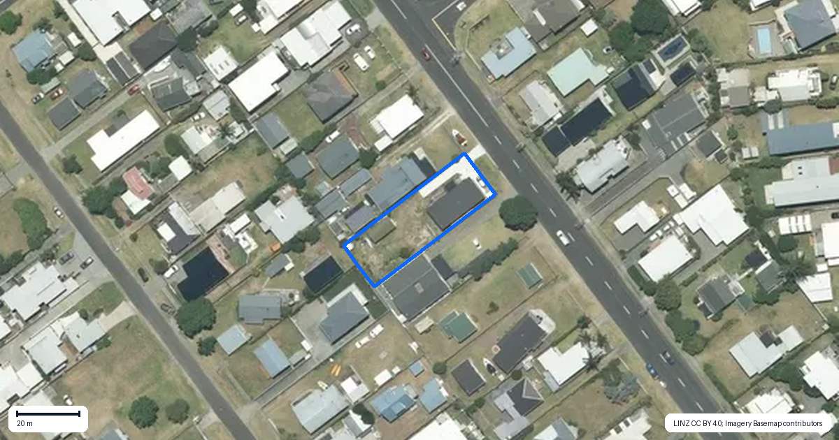 Property context map for 215 Ocean Road, Whangamata