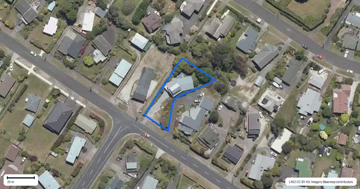 Property context map for 20 Ingle Avenue, Waipahihi, Taupo