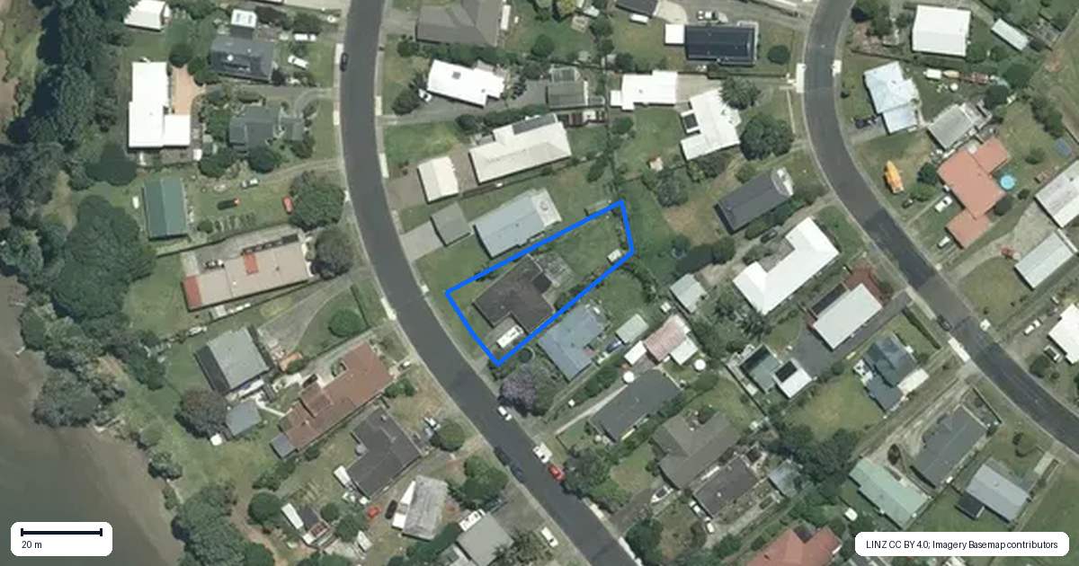 Property context map for 117 Robinson Road, Whitianga