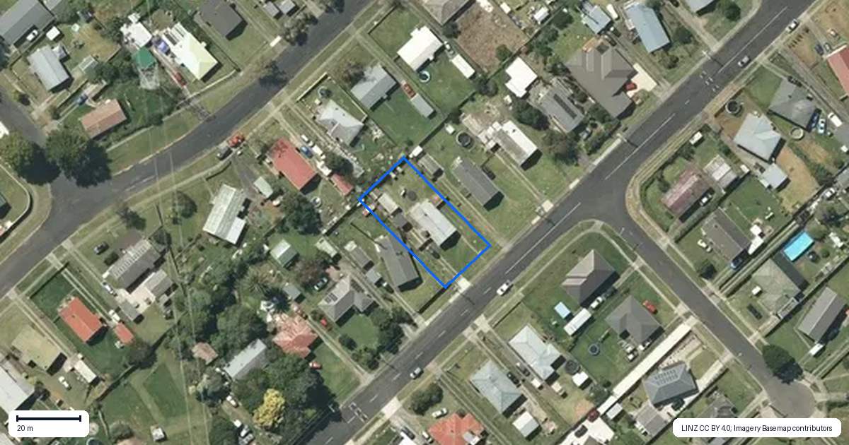 Property context map for 42 Paki Street, Huntly