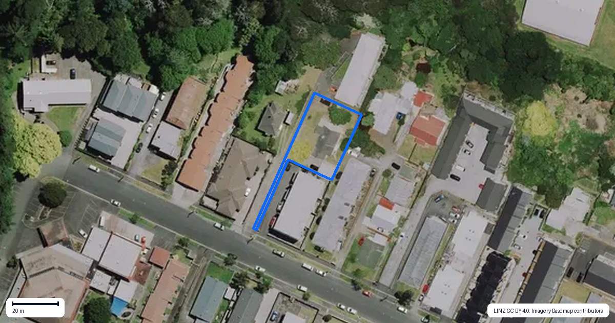 Property context map for 32 Charlemont Street, Whitiora, Hamilton