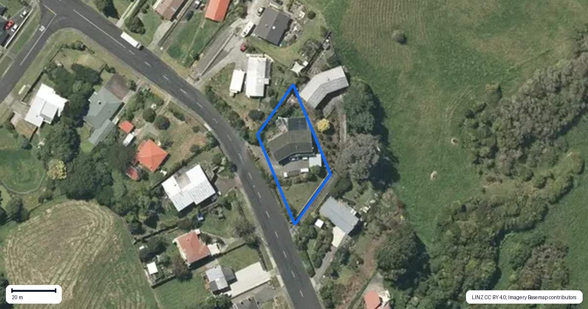 Property context map for 86 Russell Road, Huntly